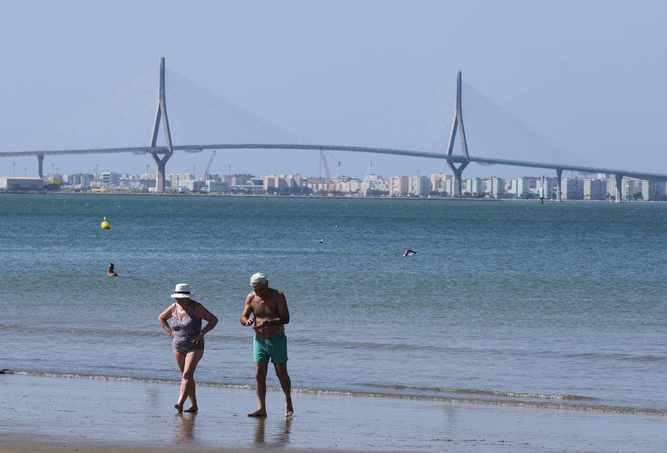 FOTOS: Llega septiembre... y las playas de Cádiz se vacían de turistas