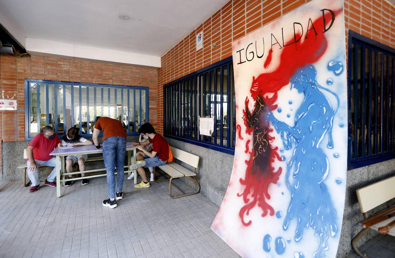 En imágenes, los preparativos para el comienzo del curso en Córdoba