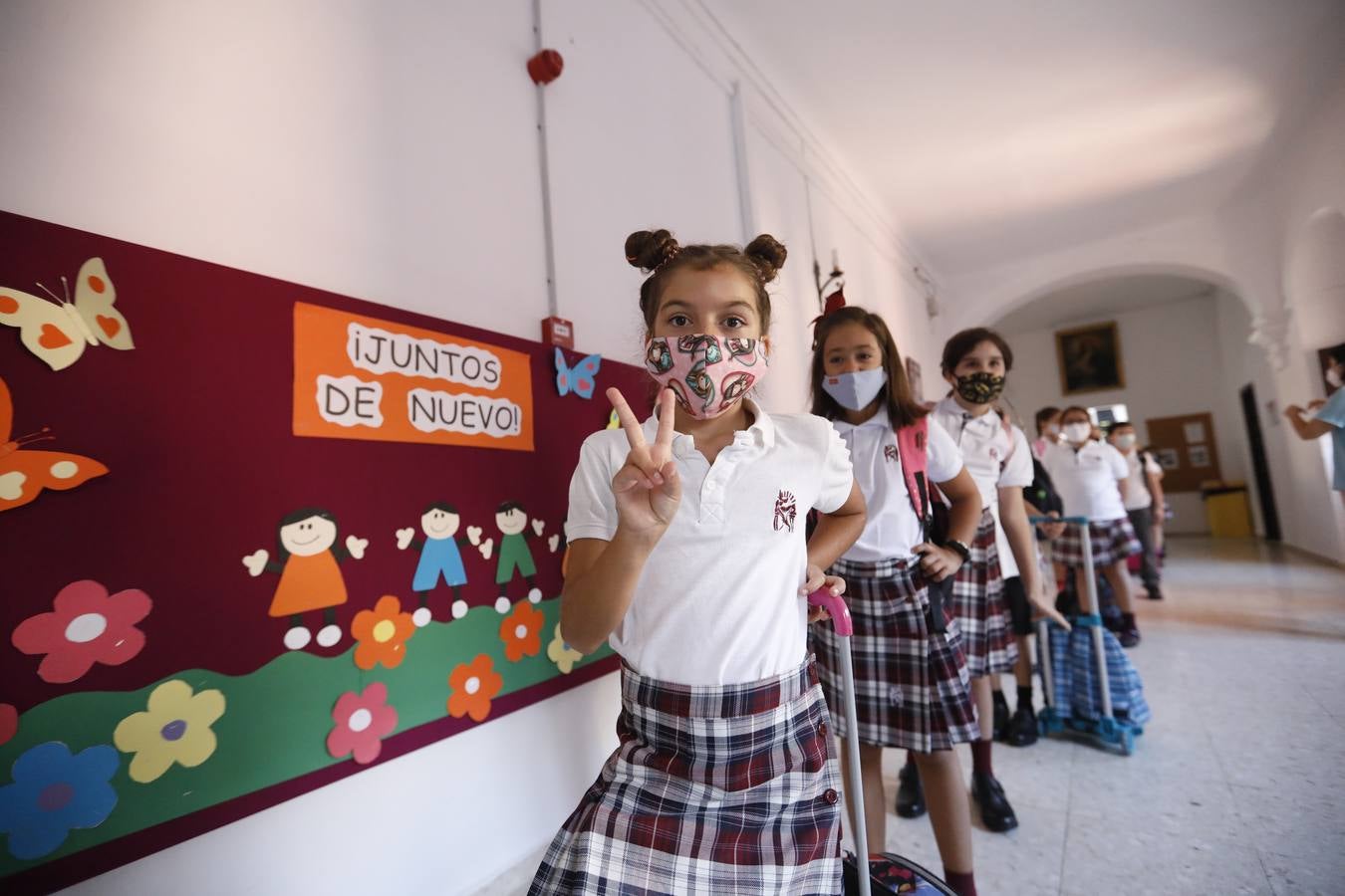 En imágenes, así ha sido la vuelta al colegio en Córdoba (I)