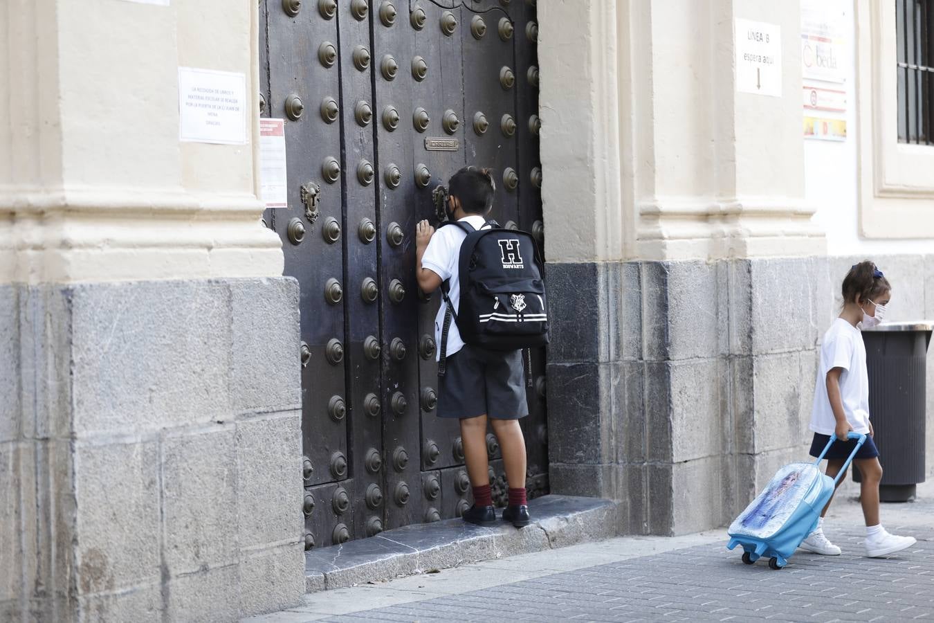 En imágenes, así ha sido la vuelta al colegio en Córdoba (I)