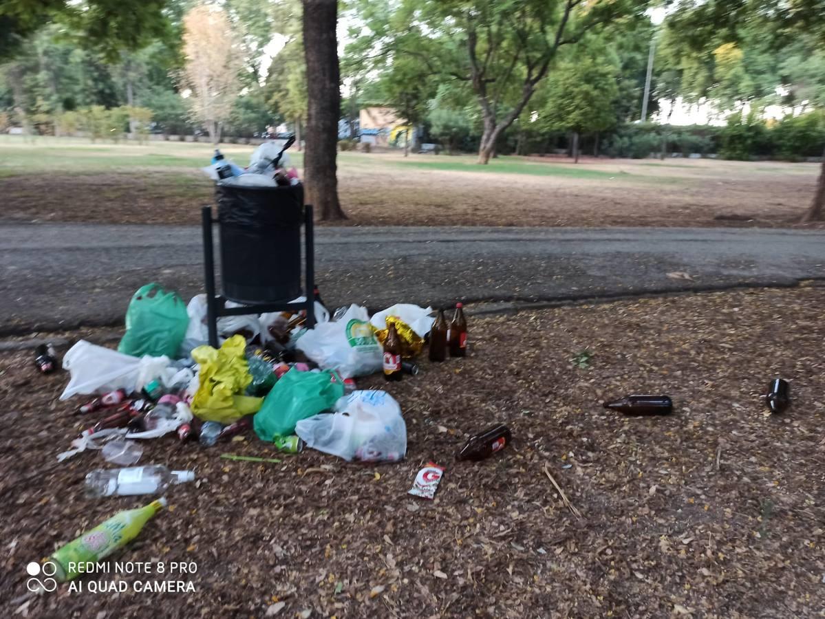 Los vecinos de Sevilla, en pie de guerra contra la botellona