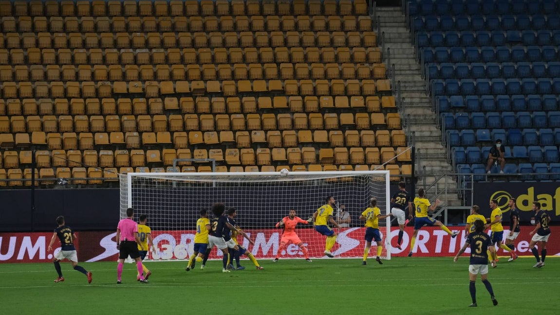 Fotos: las imágenes del Cádiz CF-Osasuna