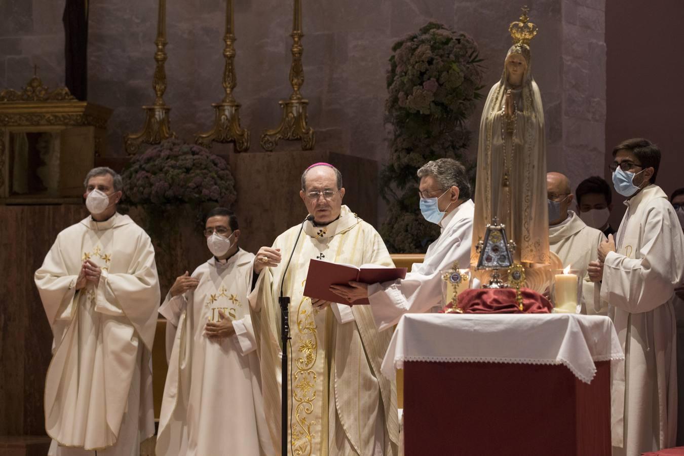 Consagración del templo de la parroquia de San Juan Pablo II en Sevilla