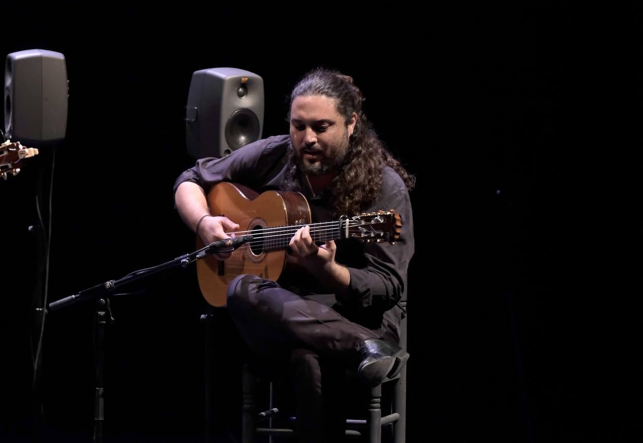 Bienal del Flamenco 2020: El Pele vuelve a demostrar cómo canta un maestro