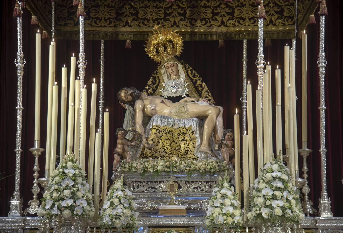 Los Servitas, en el día de los Dolores la Virgen