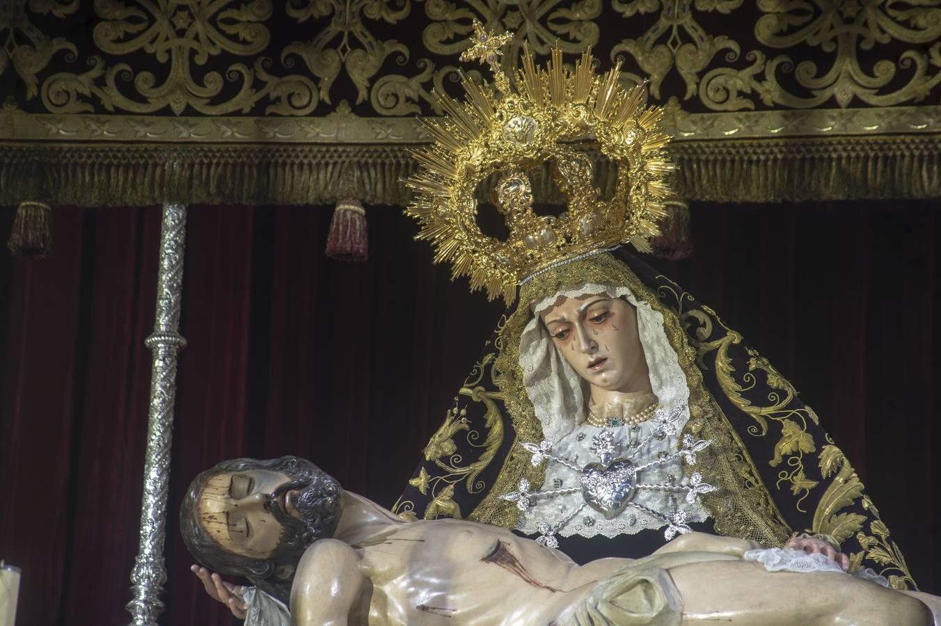 Los Servitas, en el día de los Dolores la Virgen