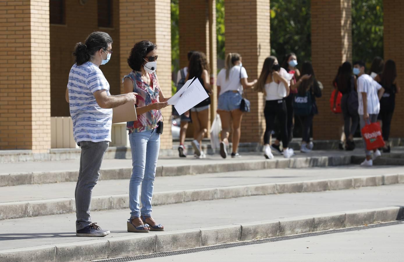 El regreso de Secundaria y Bachillerato en Córdoba, en imágenes