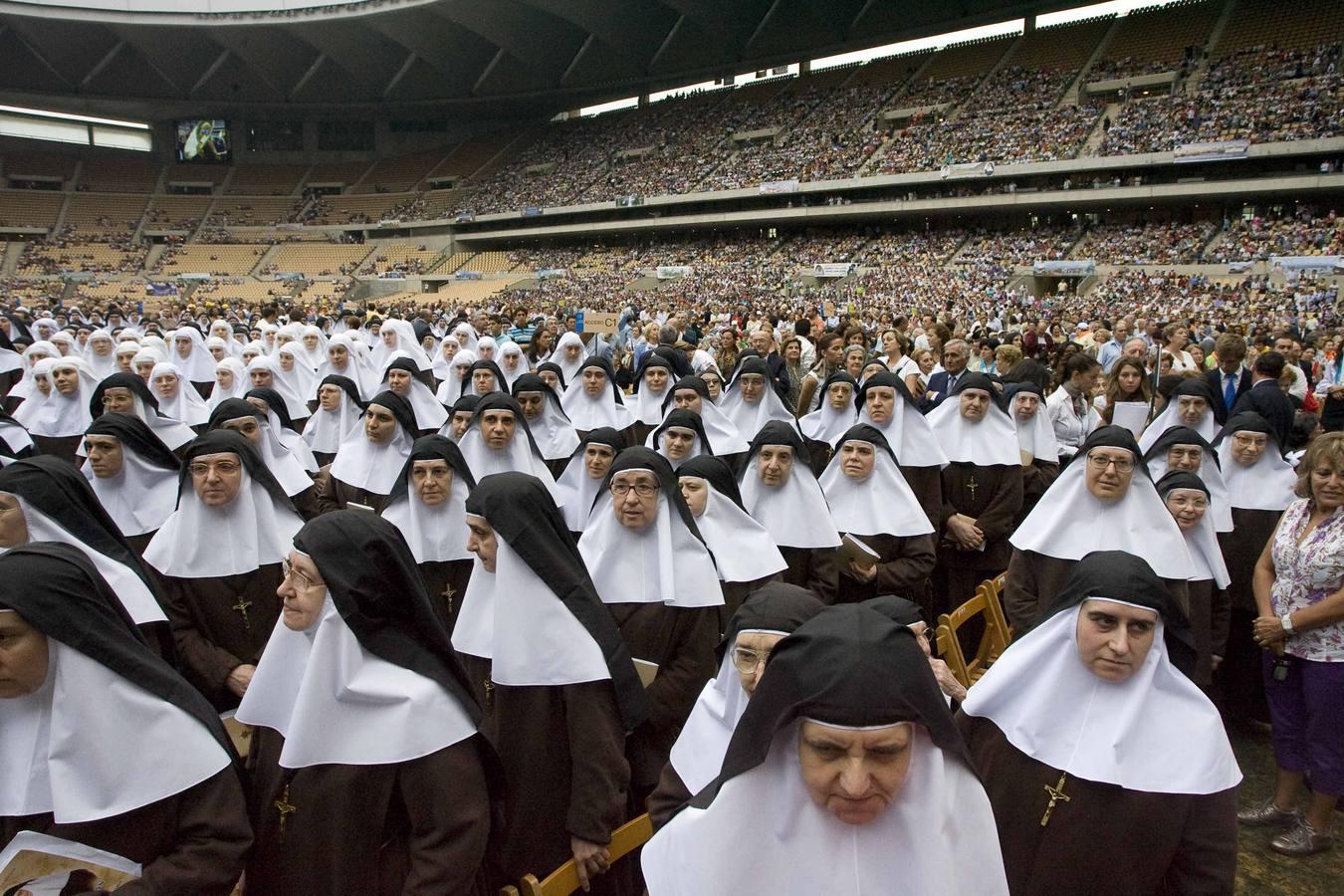 La Macarena en el estadio de la Cartuja