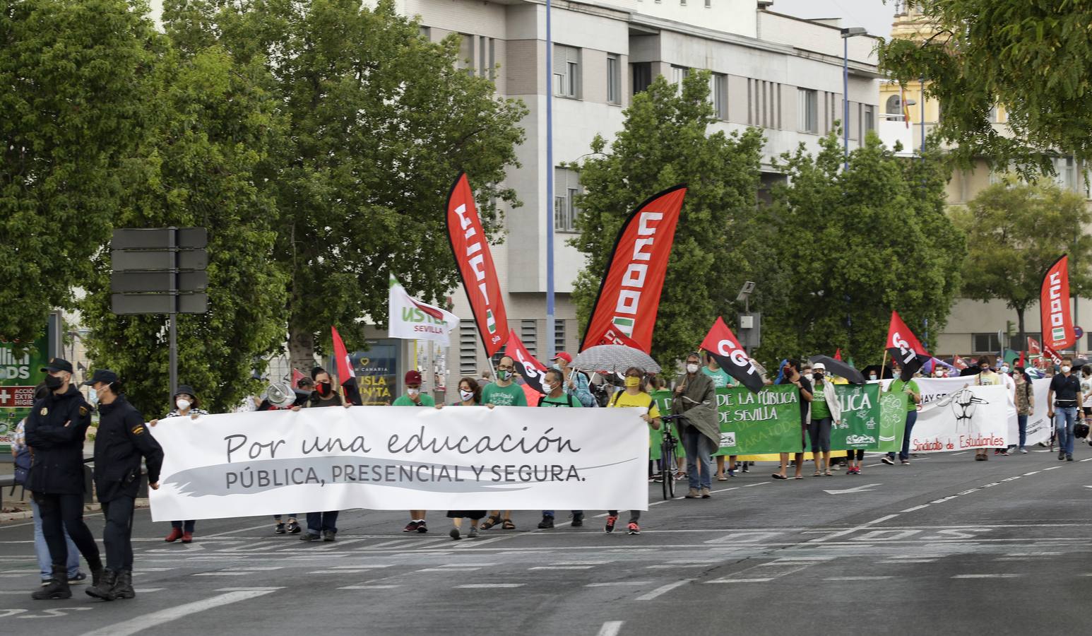 Escaso seguimiento de la huelga  educacativa en Sevilla