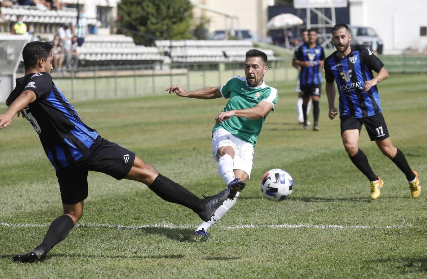 El Córdoba CF gana al Juventud Torremolinos (0-1) y transmite muy buenas sensaciones