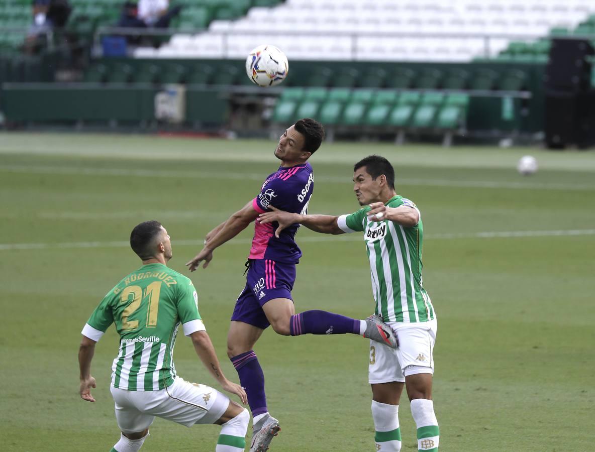 El partido Betis-Valladolid, en imágenes