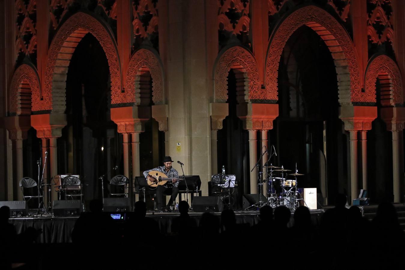 El laud árabe se une a la guitarra flamenca en la Bienal de Sevilla