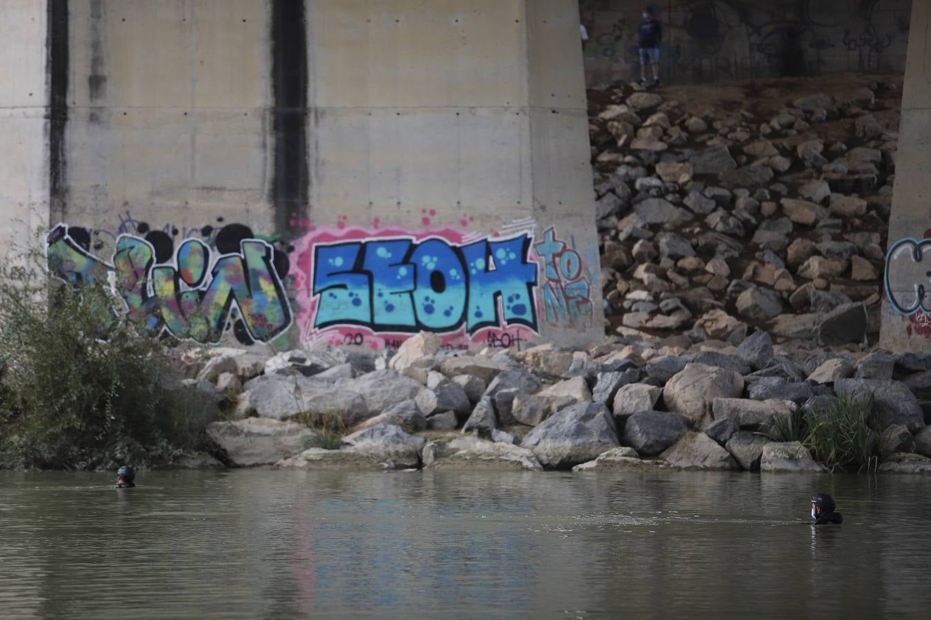 La búsqueda de José Morilla en el Guadalquivir, en imágenes