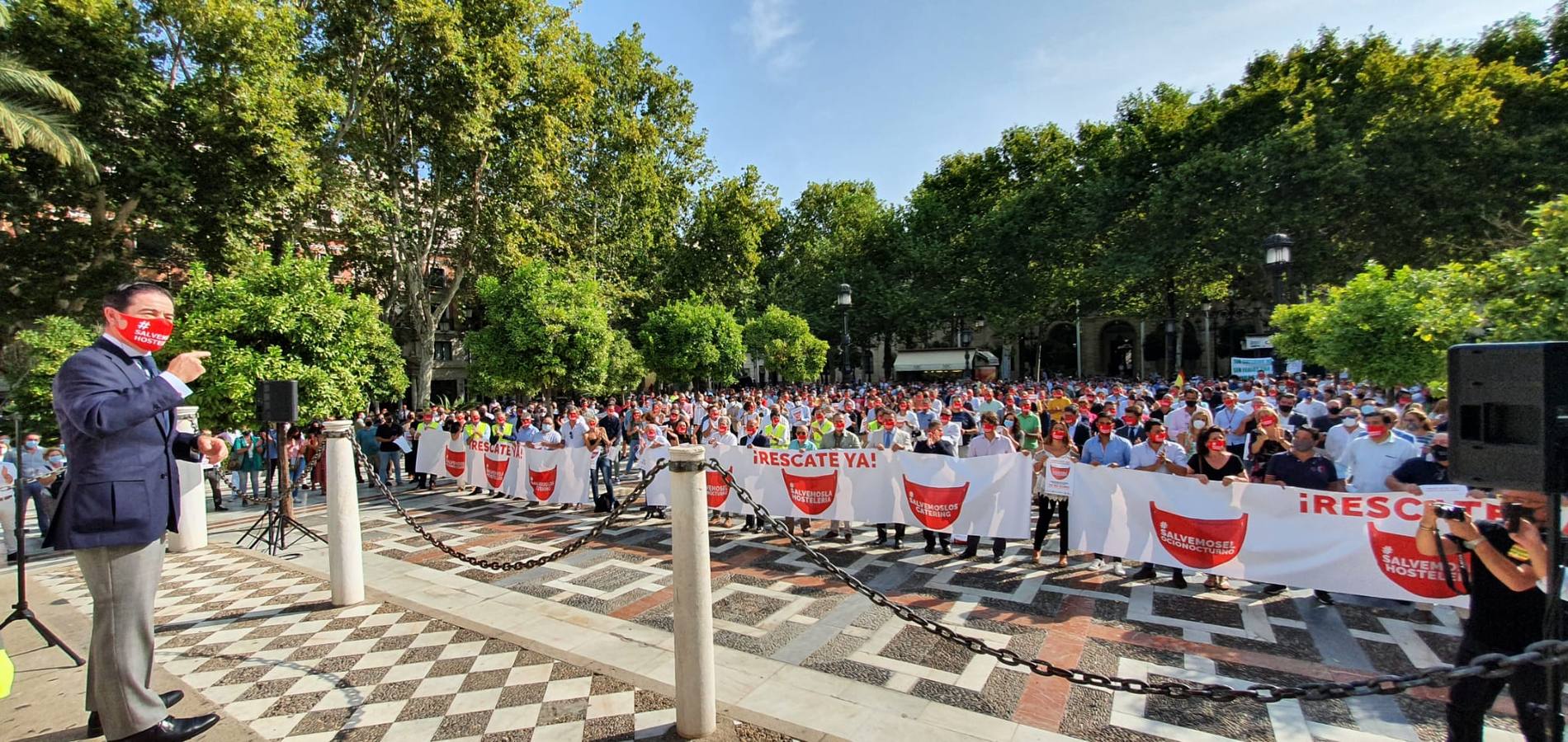 Los hosteleros de Sevilla piden un plan de rescate para evitar «el cierre de la mitad de las empresas»