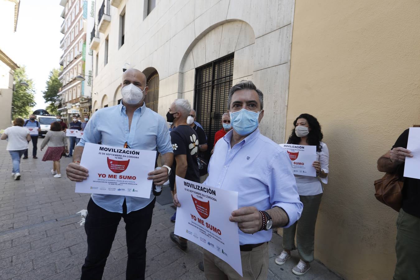 La protesta de los bares y el ocio nocturno en Córdoba, en imágenes