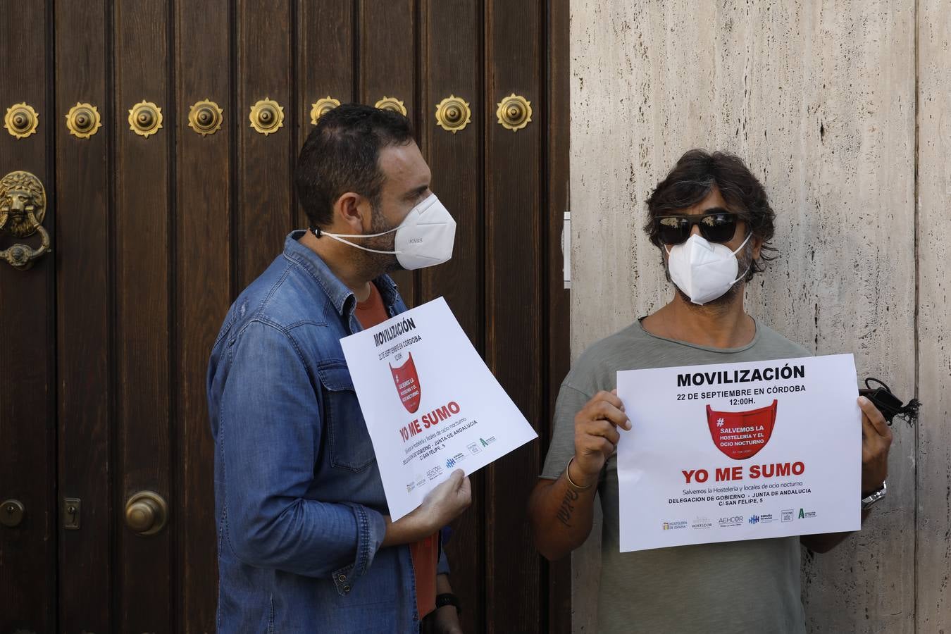 La protesta de los bares y el ocio nocturno en Córdoba, en imágenes