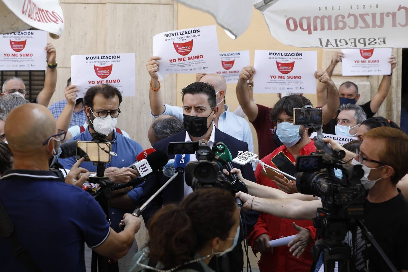 La protesta de los bares y el ocio nocturno en Córdoba, en imágenes