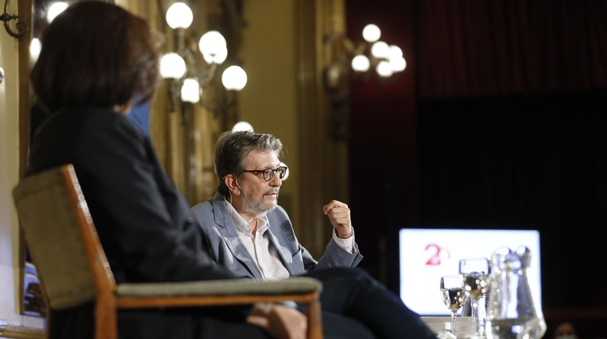 El coloquio de Ignacio Camacho y Rosa Belmonte en Córdoba, en imágenes