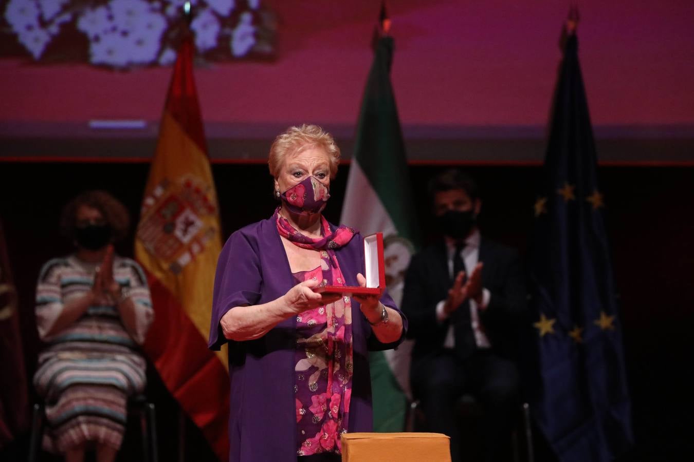 La entrega de las medallas de la ciudad de Sevilla, en imágenes (I)