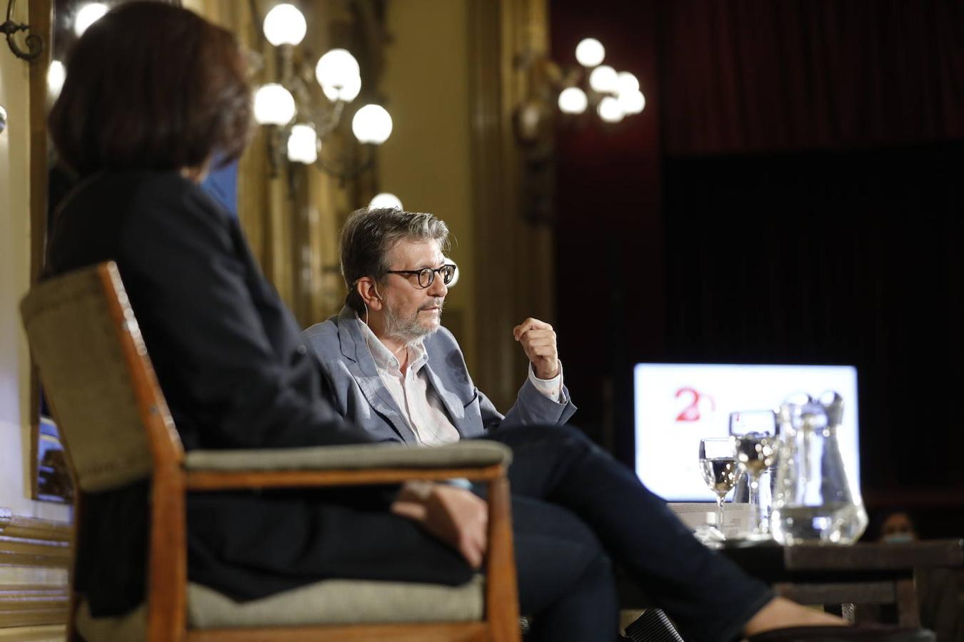 El coloquio de Ignacio Camacho y Rosa Belmonte en Córdoba, en imágenes