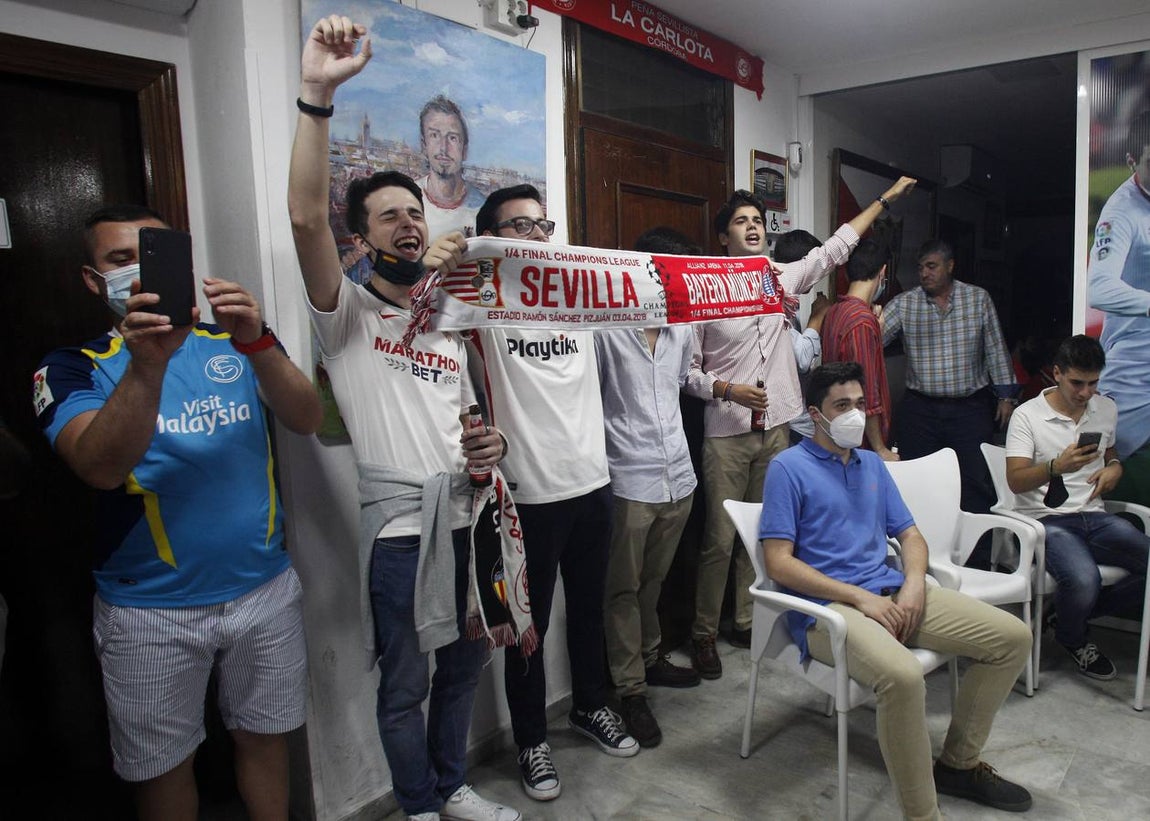 Así viven los aficionados sevillistas la final de la Supercopa de Europa