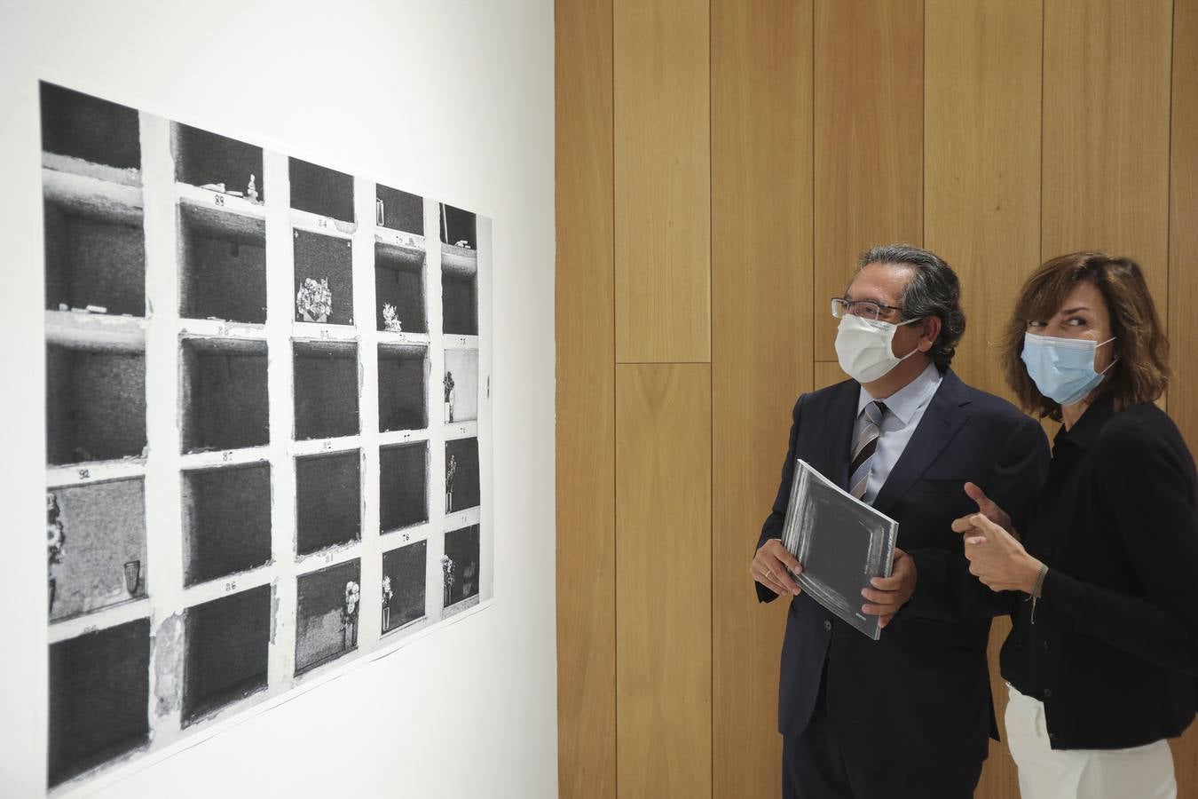 Inauguración de la exposición «El tiempo vencido» en la Fundación Cajasol