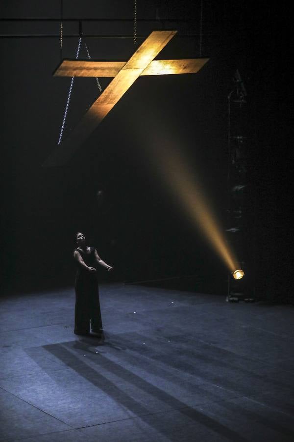 Bienal de Flamenco 2020: Mercedes de Córdoba en el Teatro Central con «Ser: Ni conmigo ni sin mí»