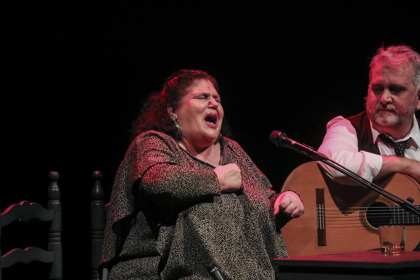 Inés Bacán canta a la «Memoria de una superviviente» en la Bienal de Flamenco