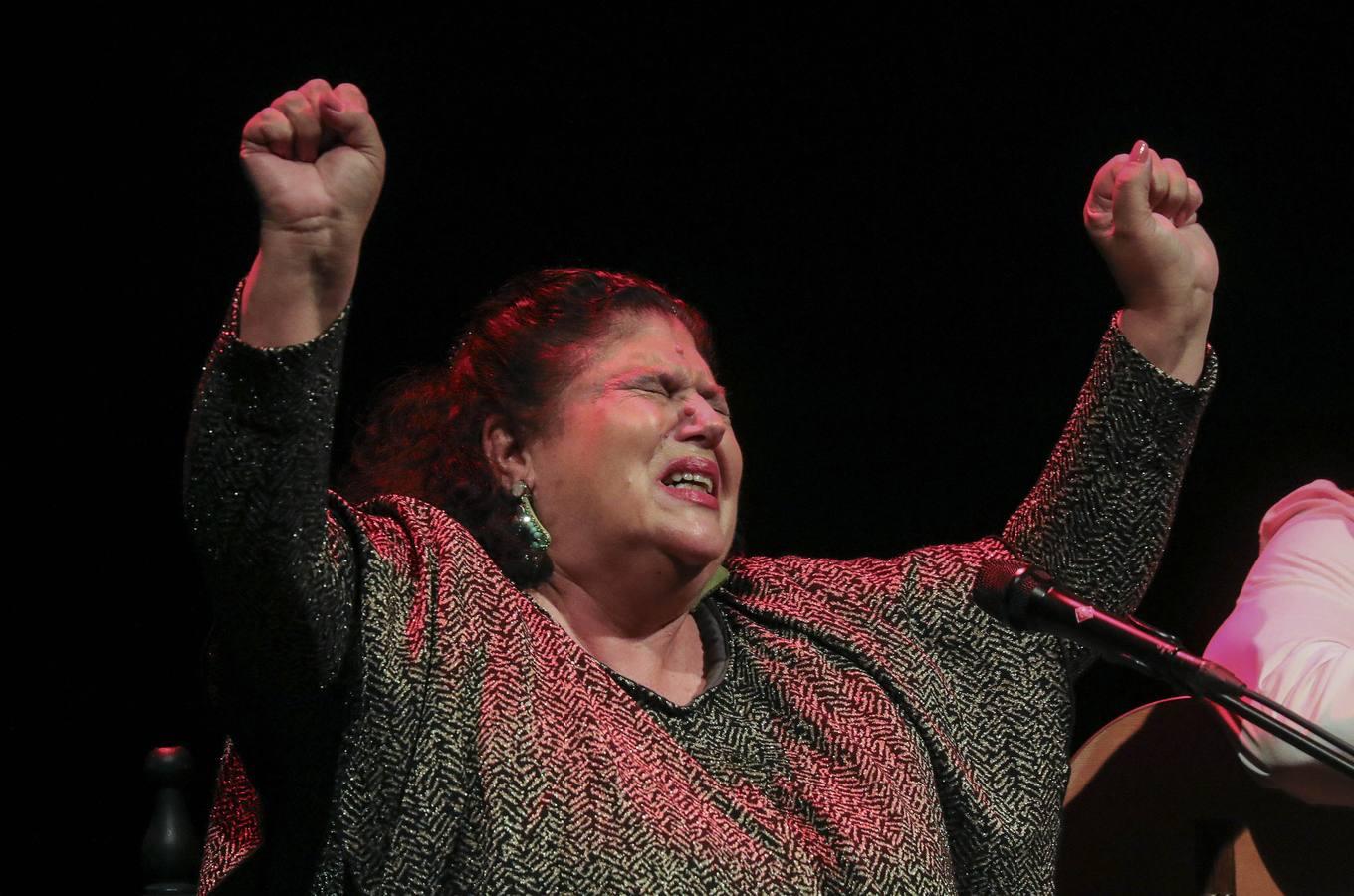 Inés Bacán canta a la «Memoria de una superviviente» en la Bienal de Flamenco