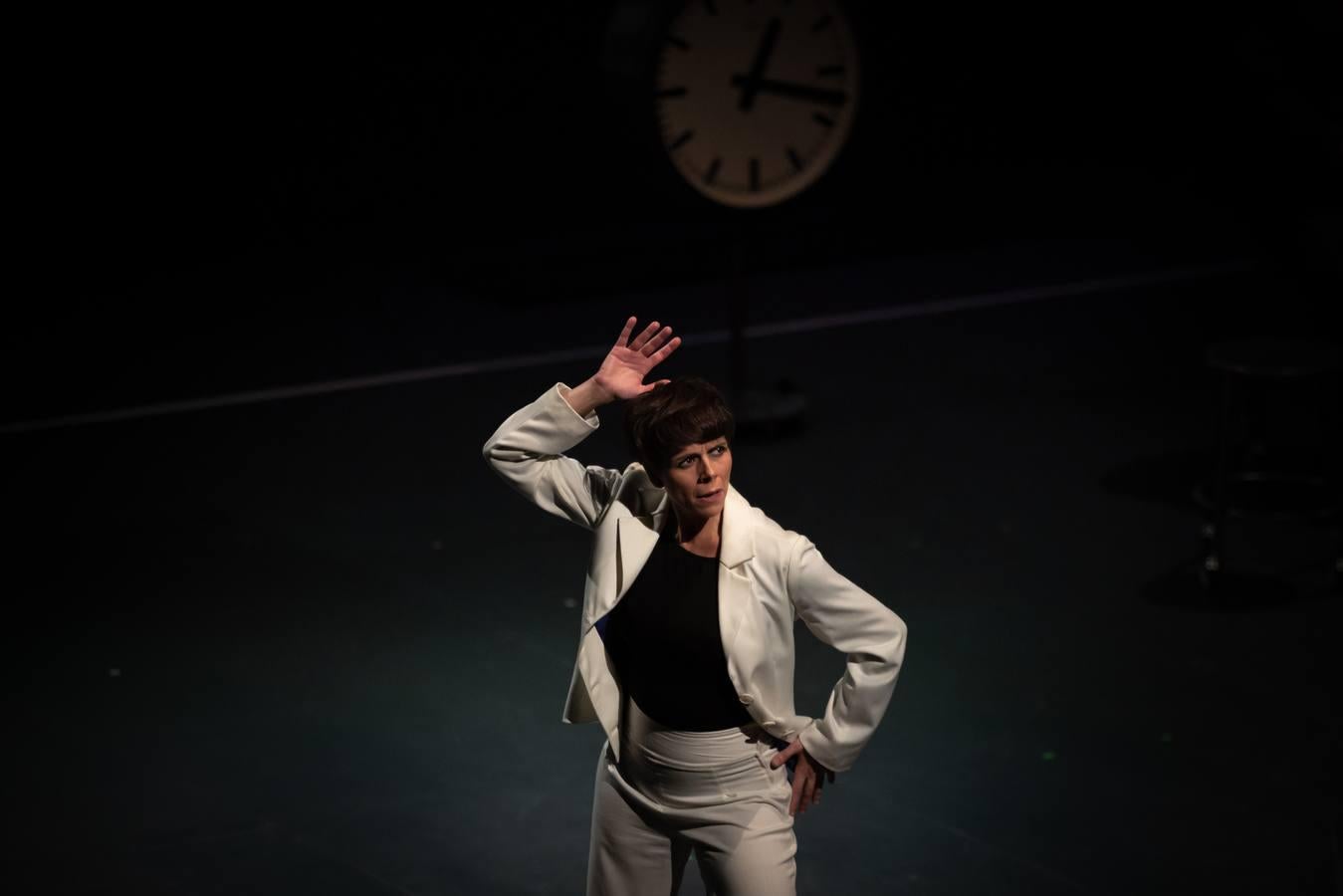 Leonor Leal baila para «Loxa» en la Bienal de Flamenco de Sevilla