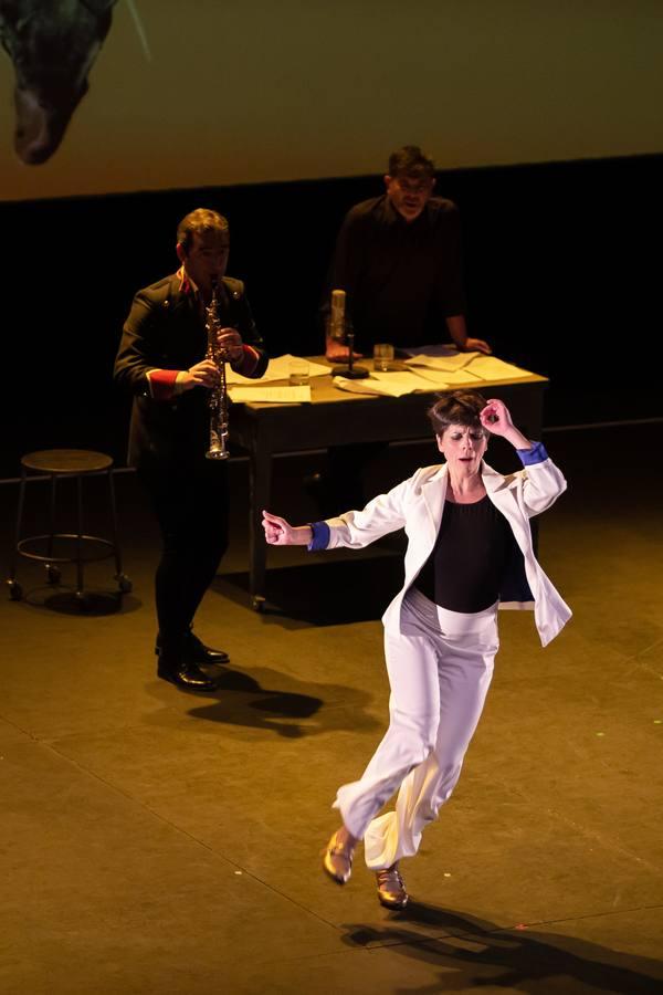 Leonor Leal baila para «Loxa» en la Bienal de Flamenco de Sevilla