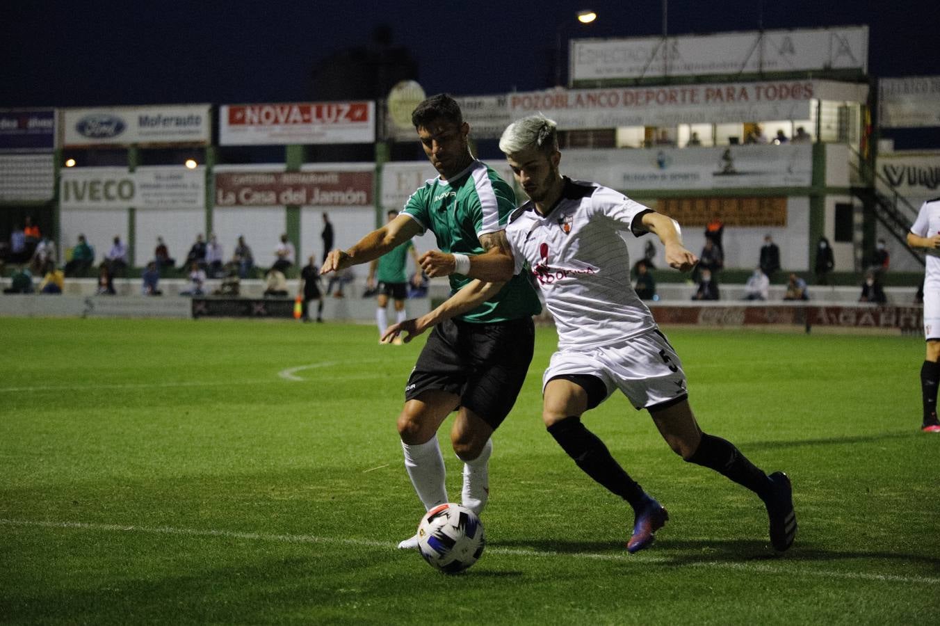 El ambiente y la victoria del Córdoba CF ante el Pozoblanco, en imágenes