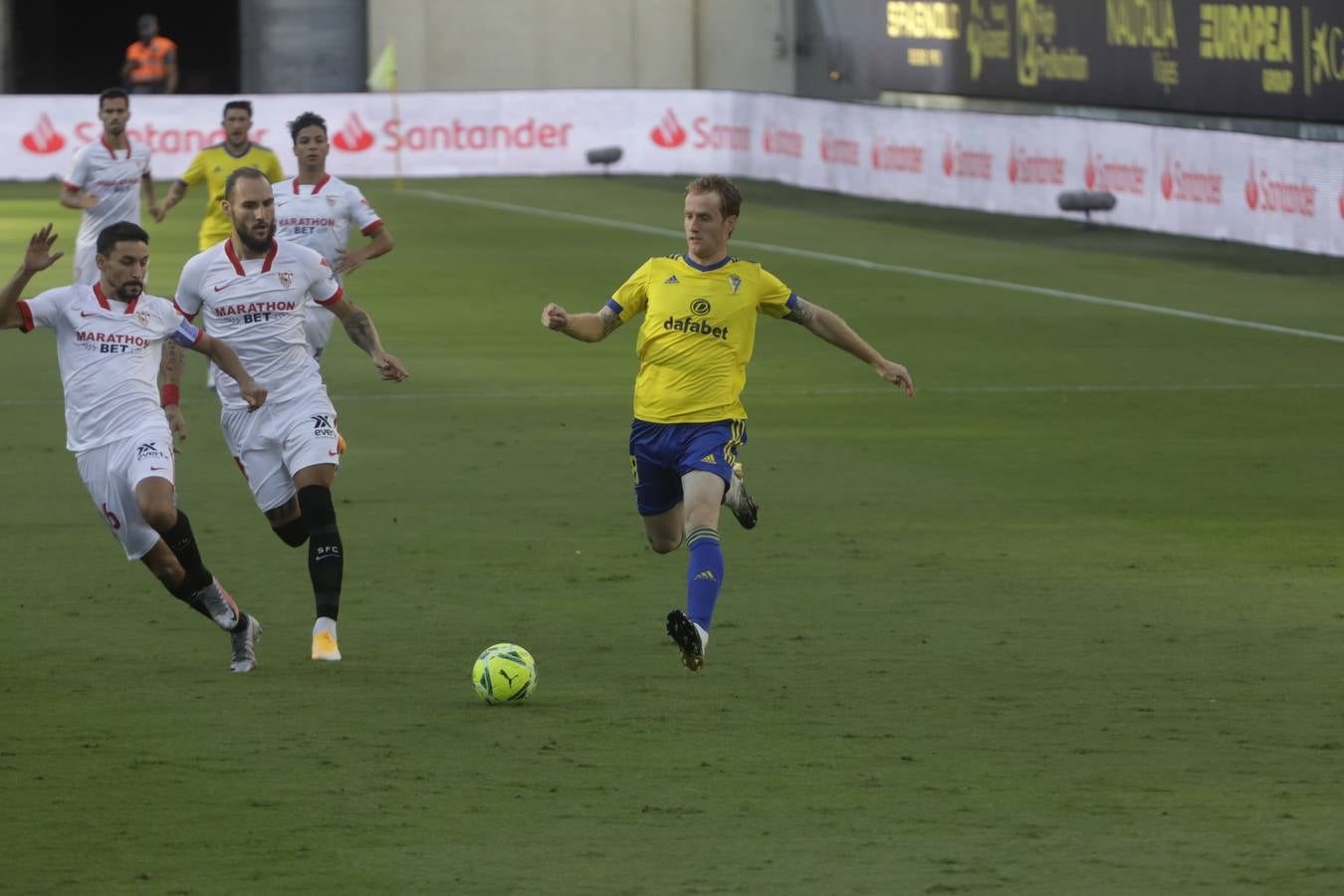 FOTOS: El partido Cádiz CF-Sevilla, en imágenes