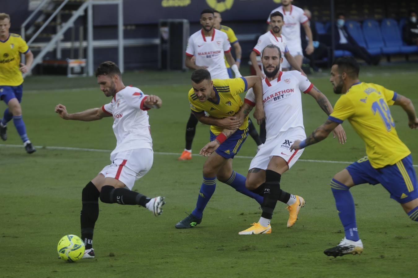 FOTOS: El partido Cádiz CF-Sevilla, en imágenes