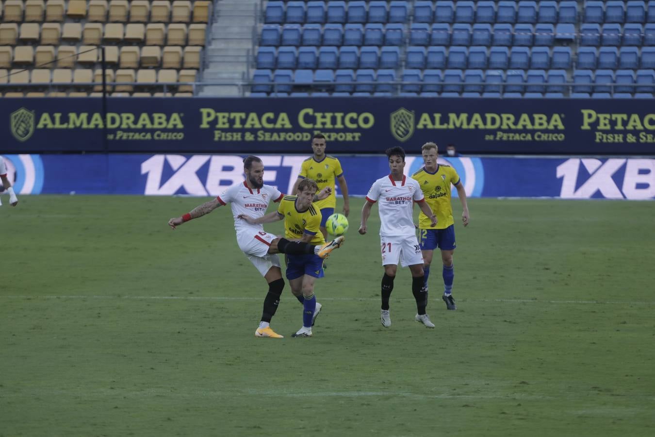 FOTOS: El partido Cádiz CF-Sevilla, en imágenes