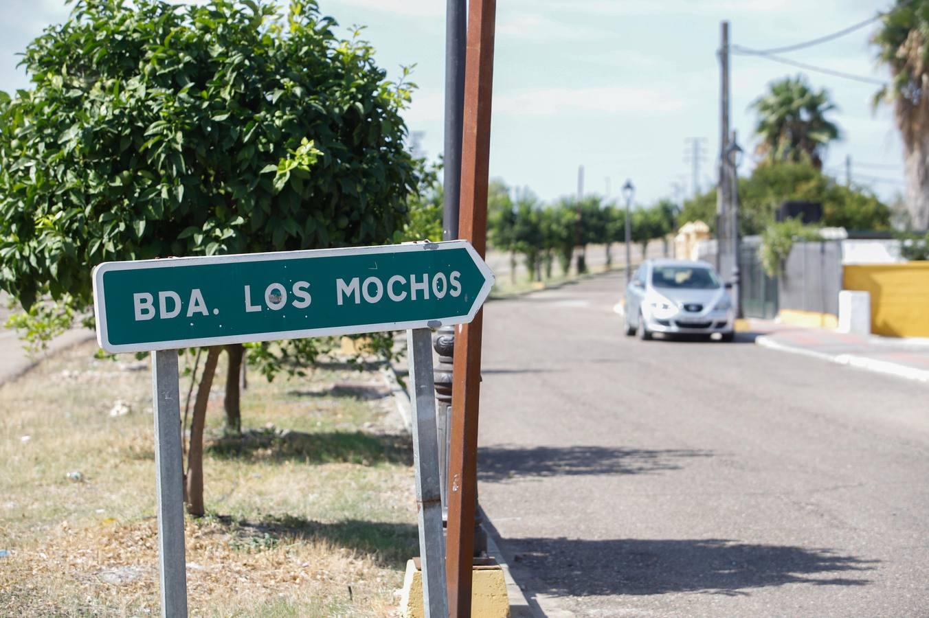 El día a día en Almodóvar del Río y su escalada de contagios, en imágenes