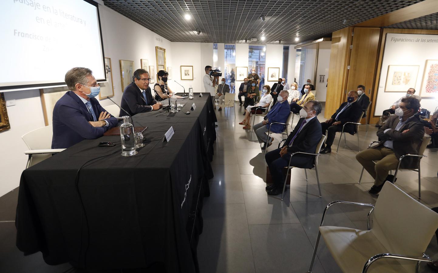 En imágenes, la Fundación Cajasol abre ciclo cultural con la conferencia de Francisco Sánchez Zamorano