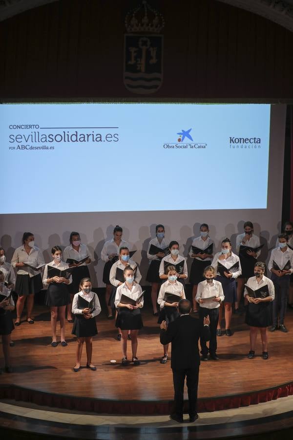 El concierto homenaje de la gala de Sevilla Solidaria, en imágenes