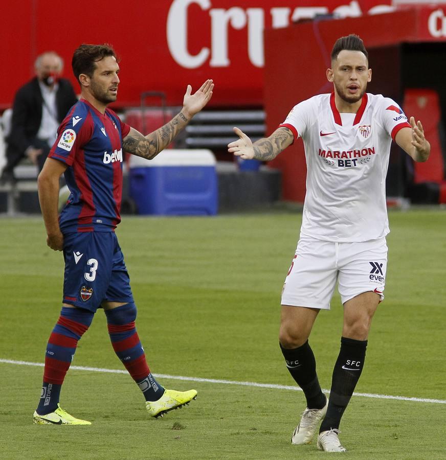 Las mejores imágenes del encuentro entre el Sevilla F.C. y el Levante U.D.