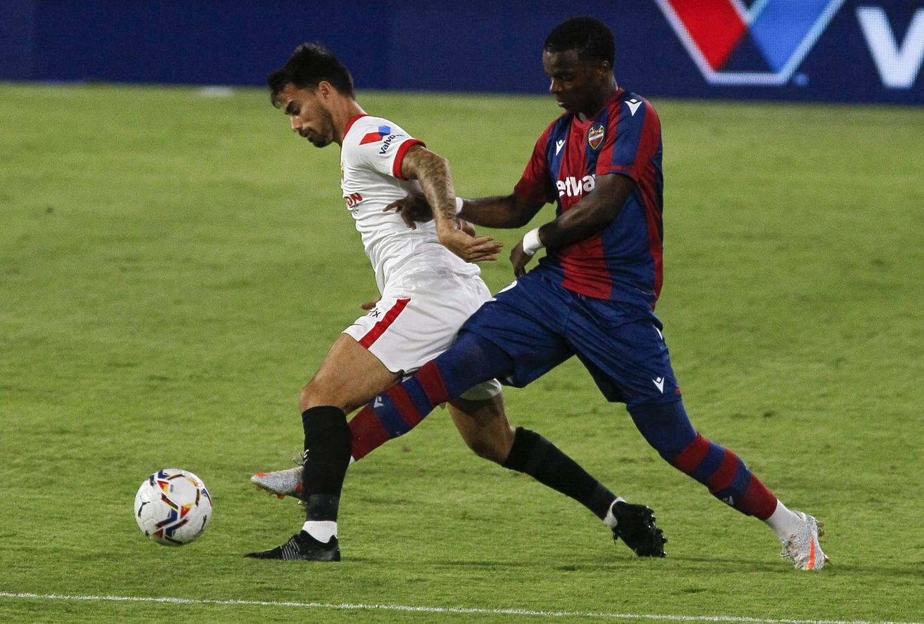 Las mejores imágenes del encuentro entre el Sevilla F.C. y el Levante U.D.