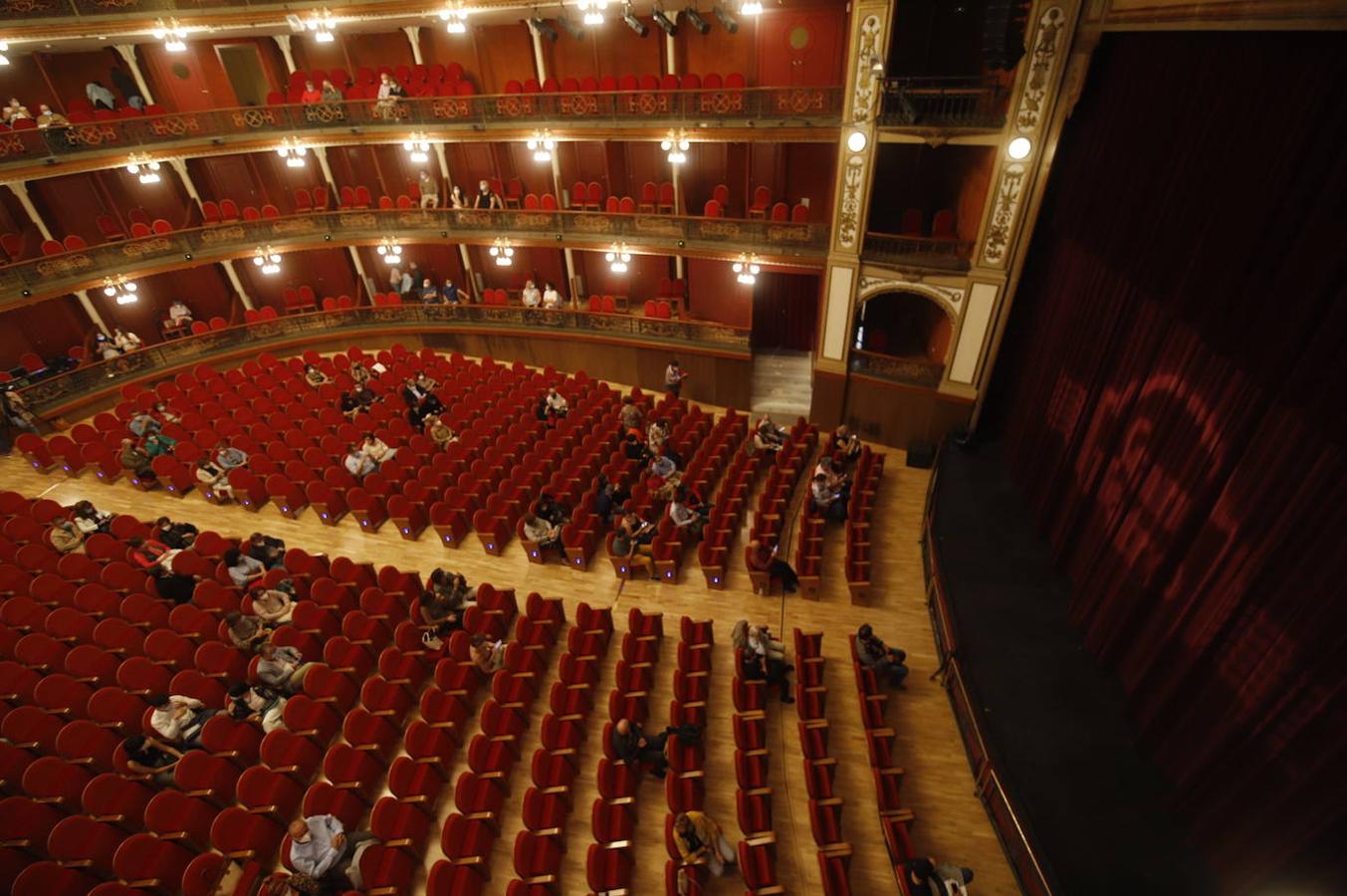 La vuelta de las funciones al Gran Teatro de Córdoba, en imágenes