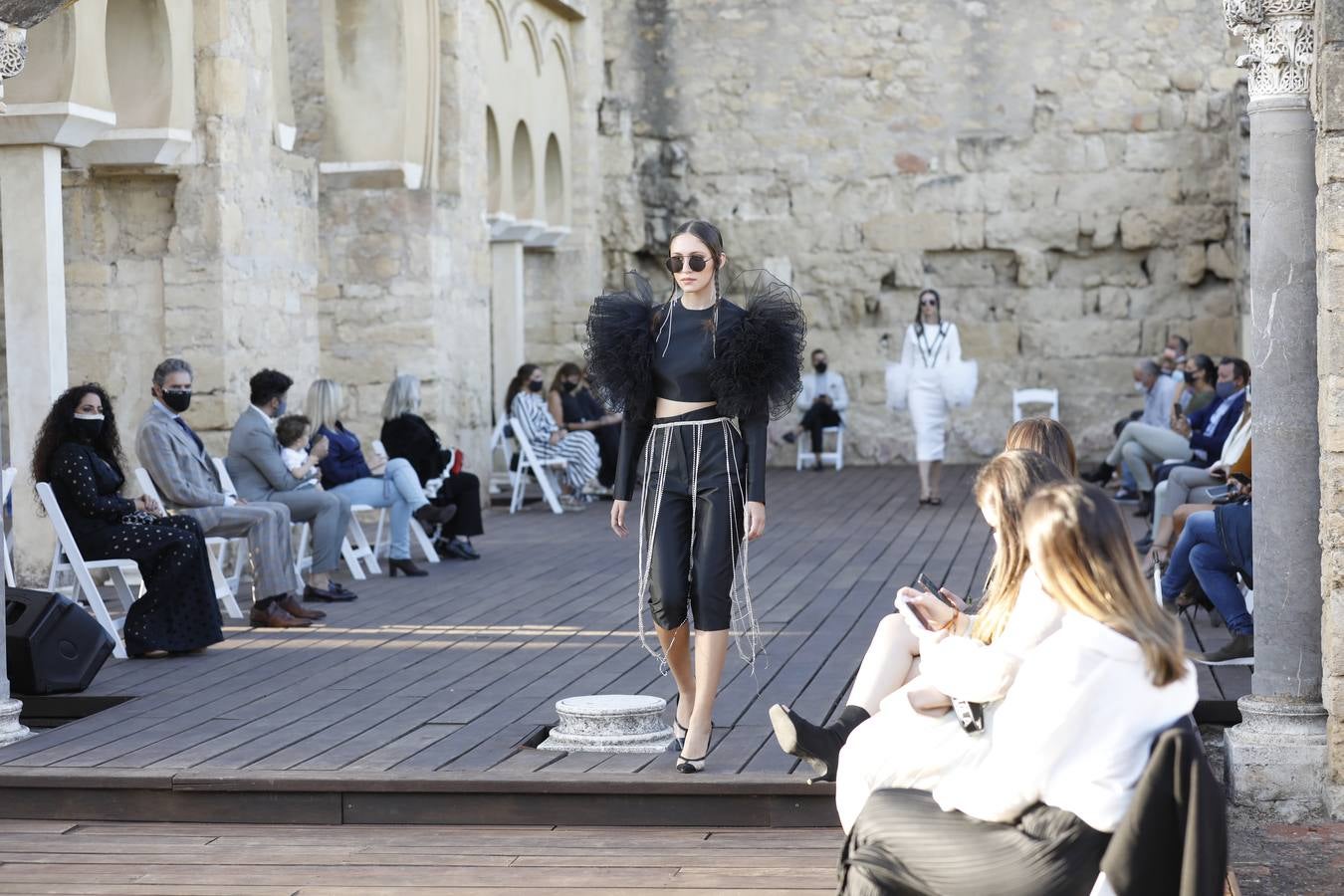 En imágenes, el inicio en Medina Azahara de la Semana de la Moda de Andalucía