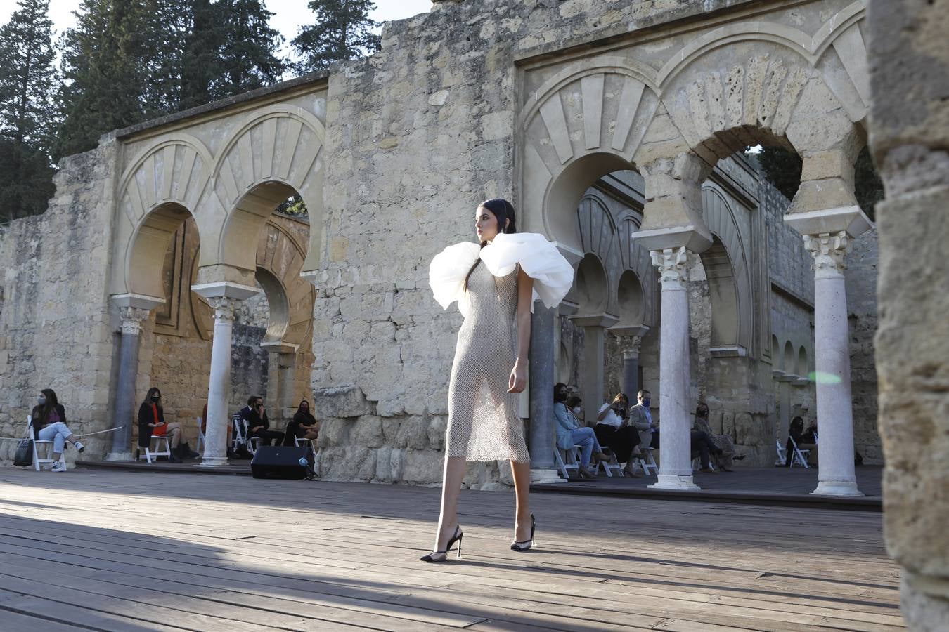 En imágenes, el inicio en Medina Azahara de la Semana de la Moda de Andalucía