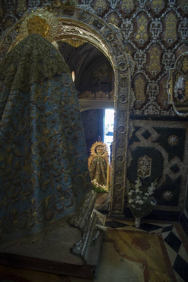 «Besamanos» de la Virgen del Rosario de la Macarena