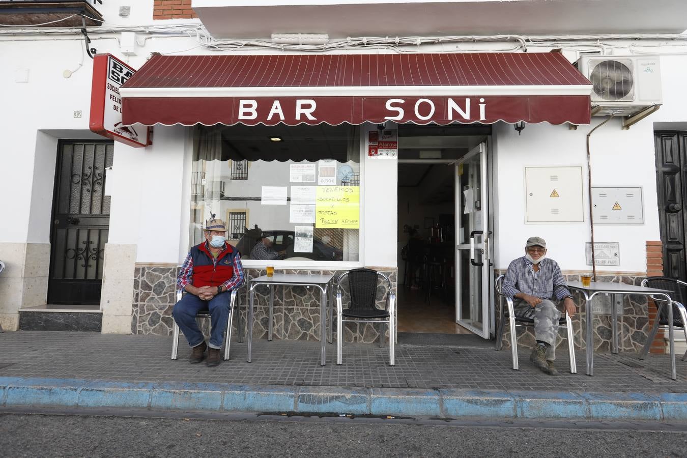 El primer día de confinamiento en Almodóvar del Río (II), en imágenes