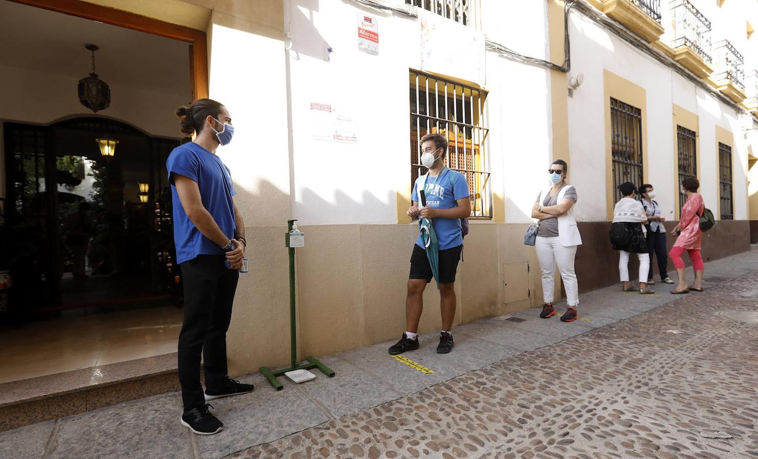 Patios Córdoba 2020 | La labor de los controladores y propietarios, en imágenes