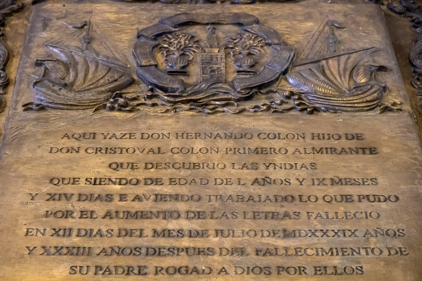 Tumba de Hernando Colón en la Catedral de Sevilla