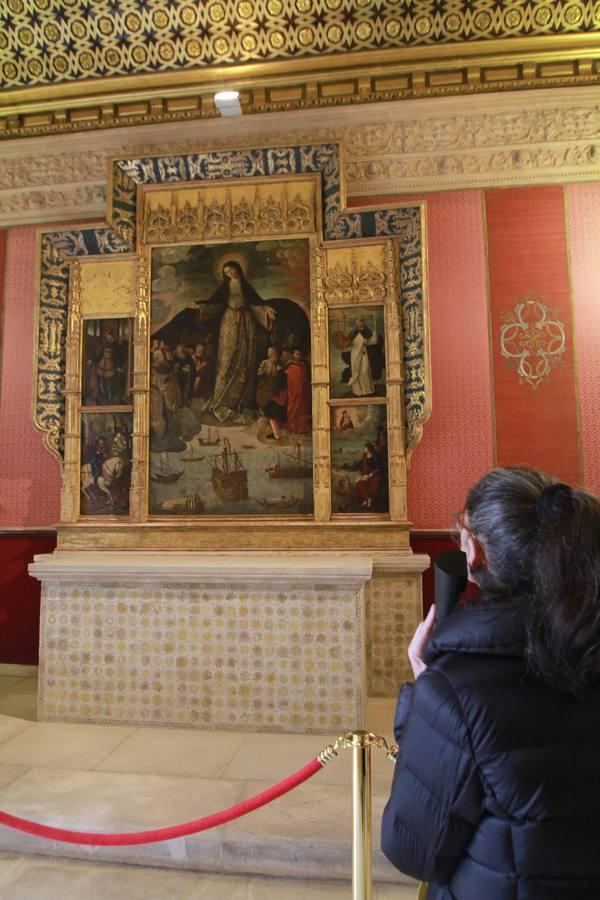 Virgen de los Navegantes, en el Salón del Almirante del Alcázar de Sevilla