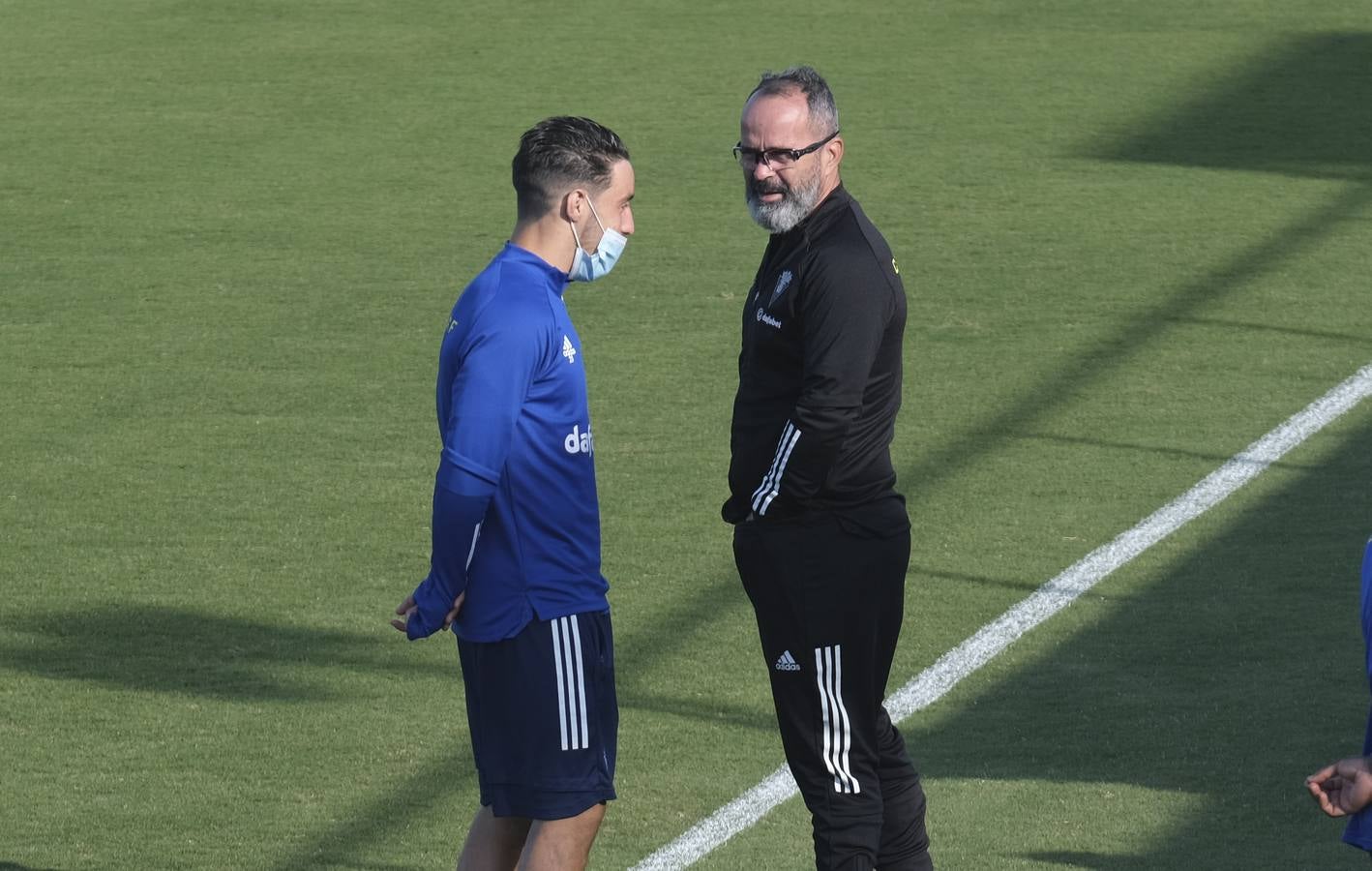 Fotos: Las nuevas caras del Cádiz CF de Primera en entrenamiento