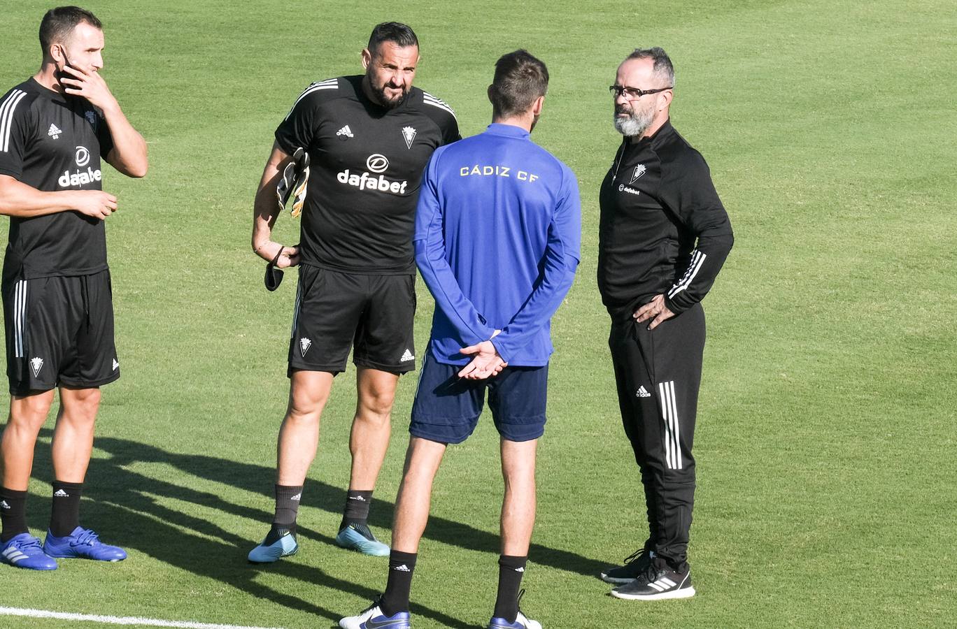 Fotos: Las nuevas caras del Cádiz CF de Primera en entrenamiento